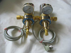 ҽ�������ն˽�ͷ